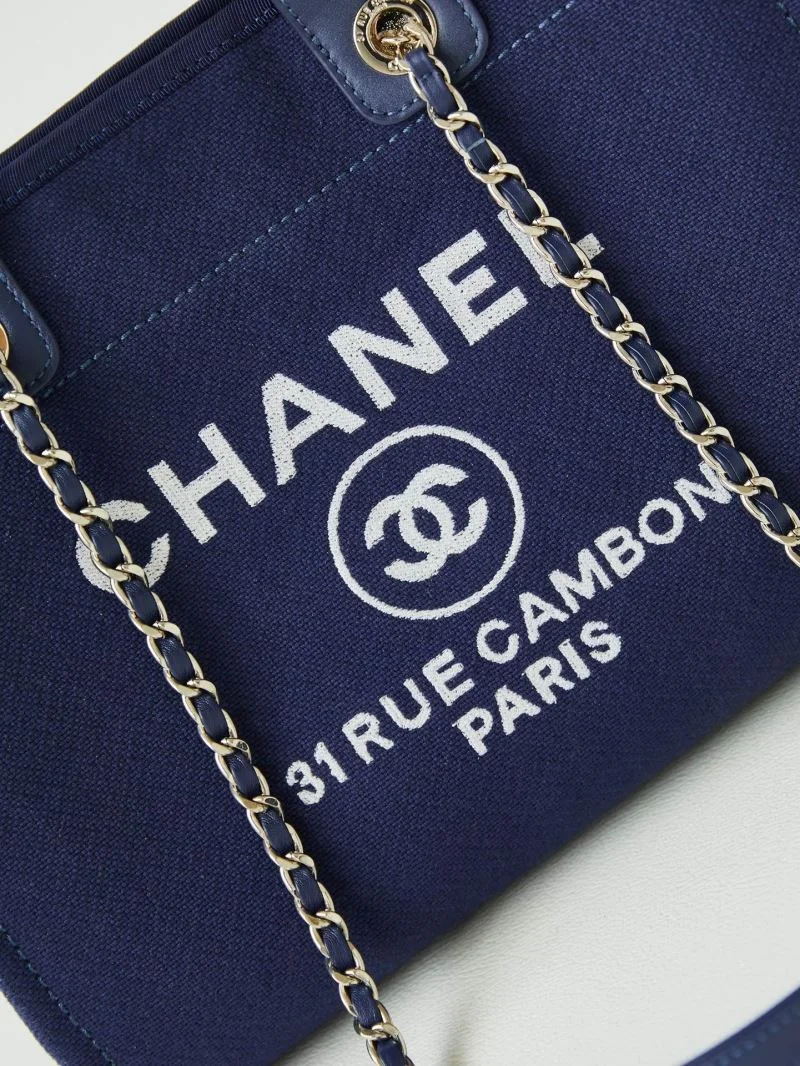Chanel Shopping Bags ZipUp 52671