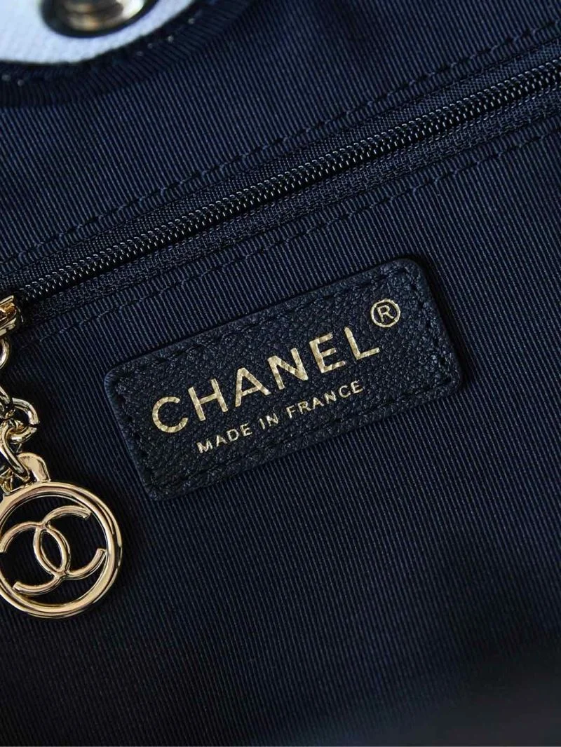 Chanel Shopping Bags Chic 52683