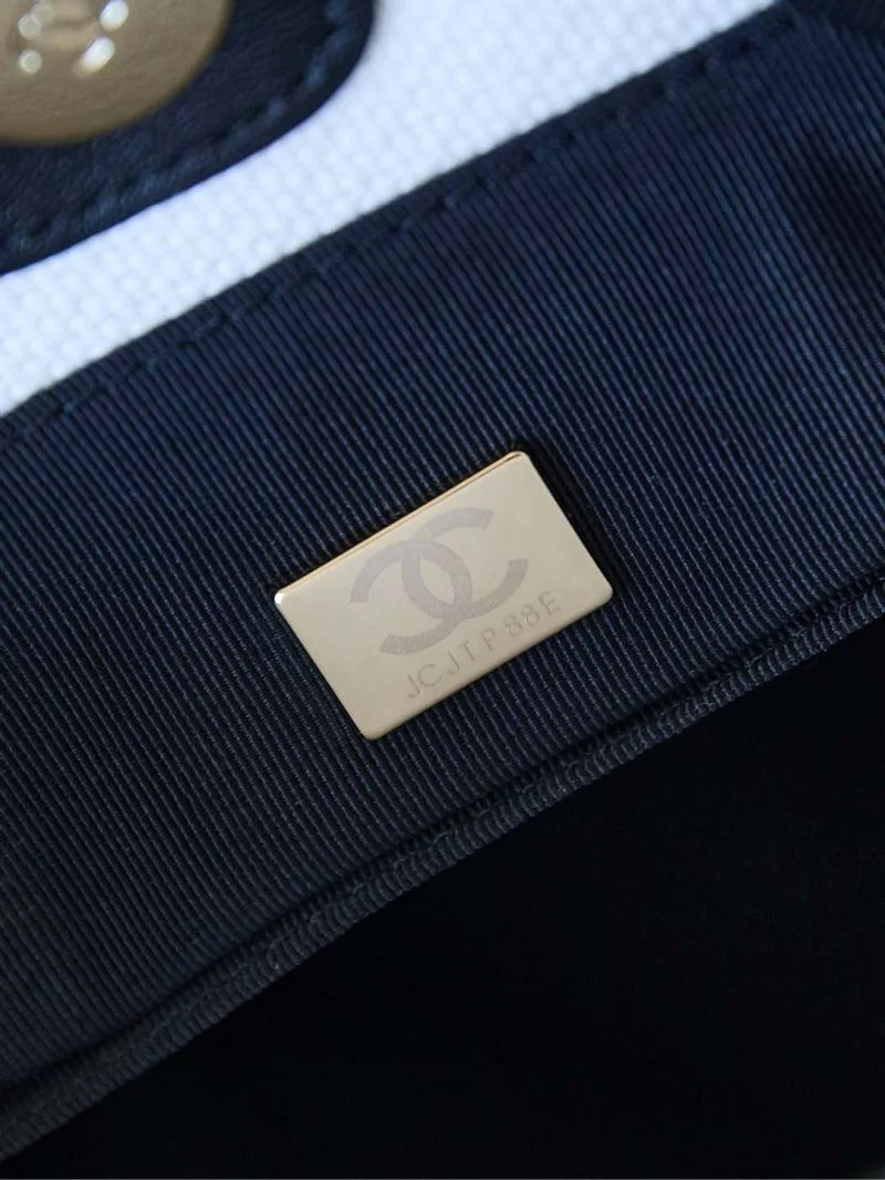 Chanel Shopping Bags Chic 52683