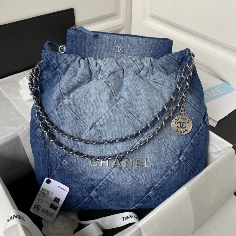Chanel Shopping Bags Compact 52665