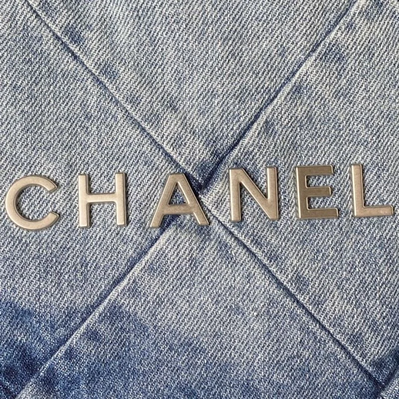 Chanel Shopping Bags Compact 52665