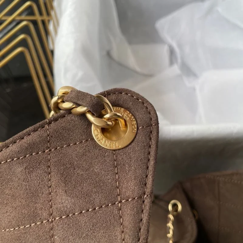 WellDesigned Chanel Shopping Bags 52680