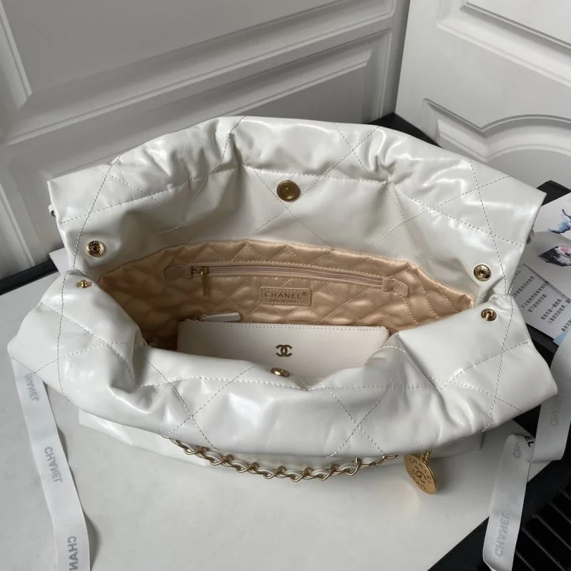 Effortless Chanel Shopping Bags 52657