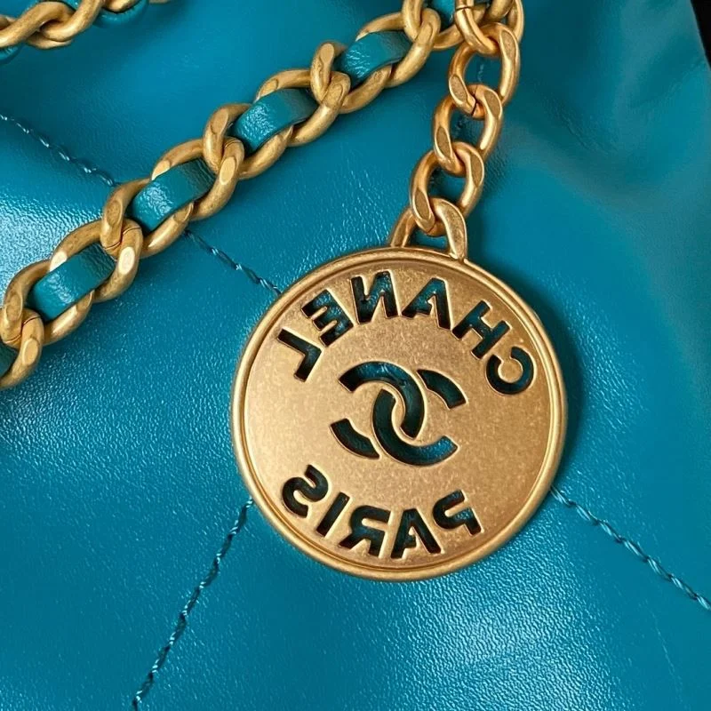 Elegant Chanel Shopping Bags 52652