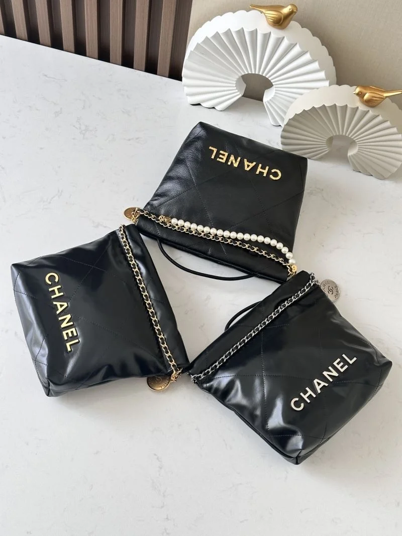 Lightweight Chanel Shopping Bags 52636