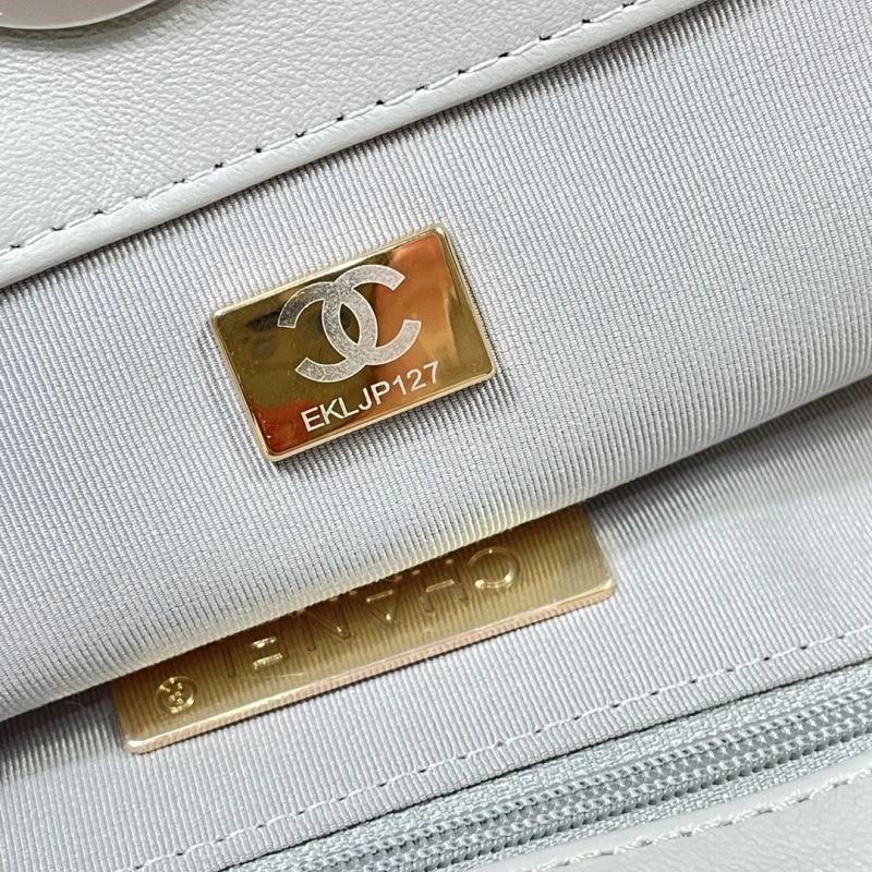 Timeless Chanel Shopping Bags 52622