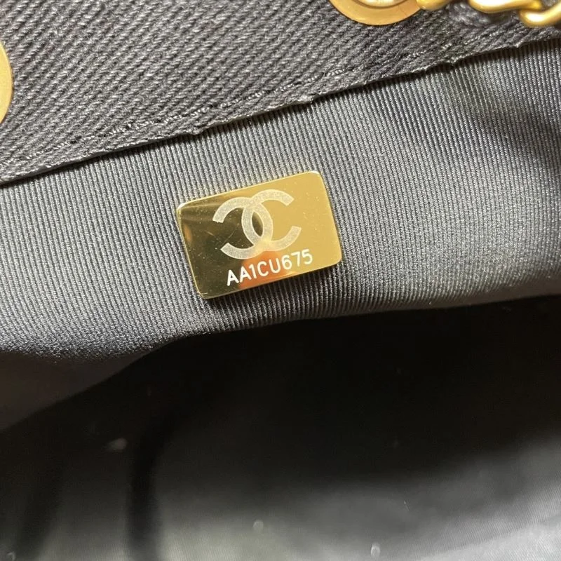 Contemporary Chanel Shopping Bags 52658