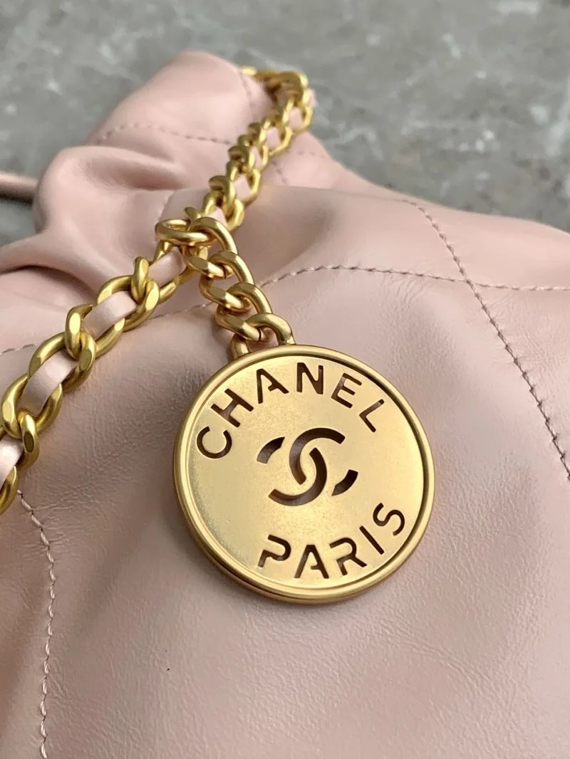 Trendsetting Chanel Shopping Bags 52605