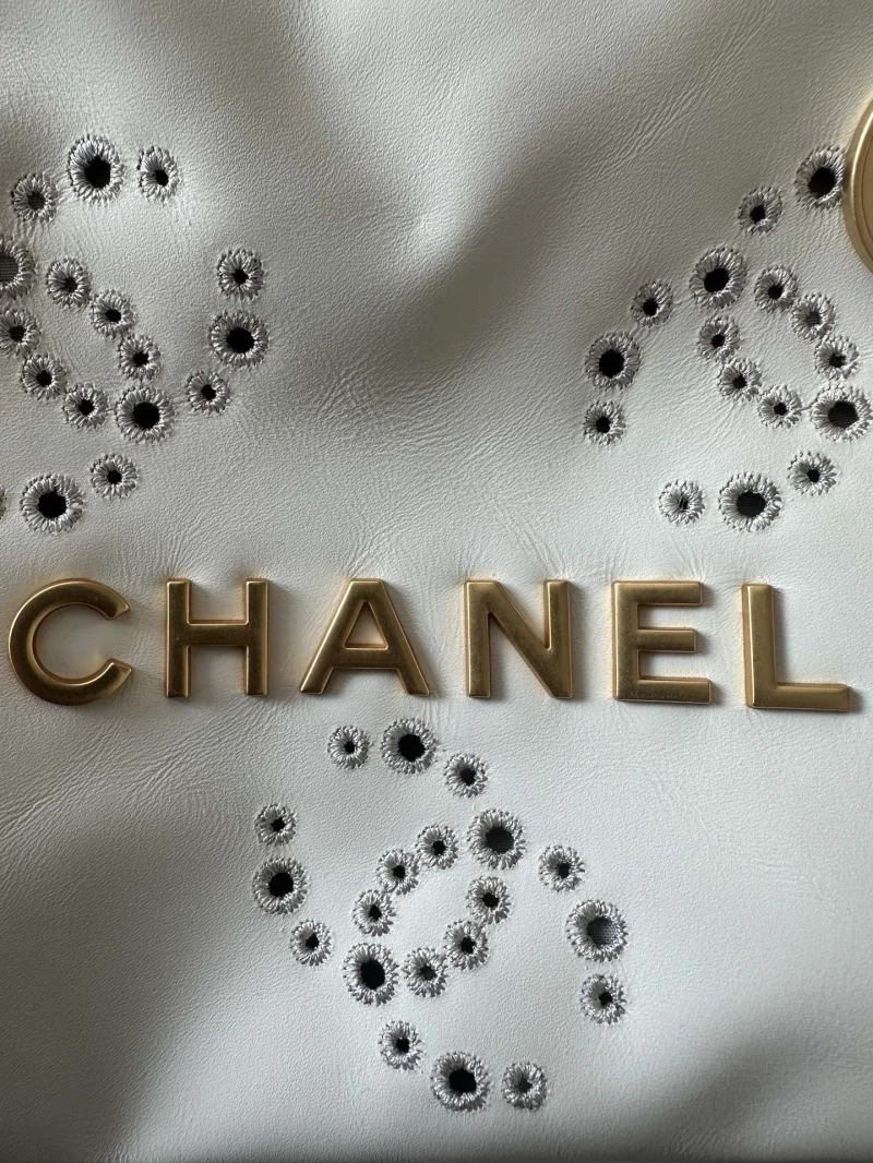 Functional Chanel Shopping Bags 52600