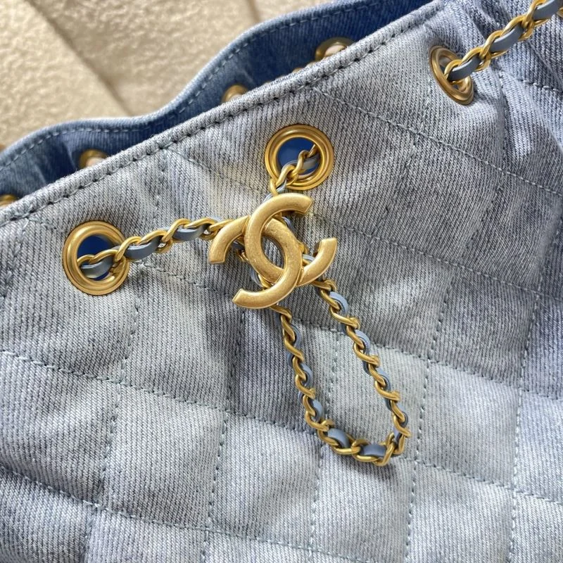 Lightweight Chanel Shopping Bags 52623