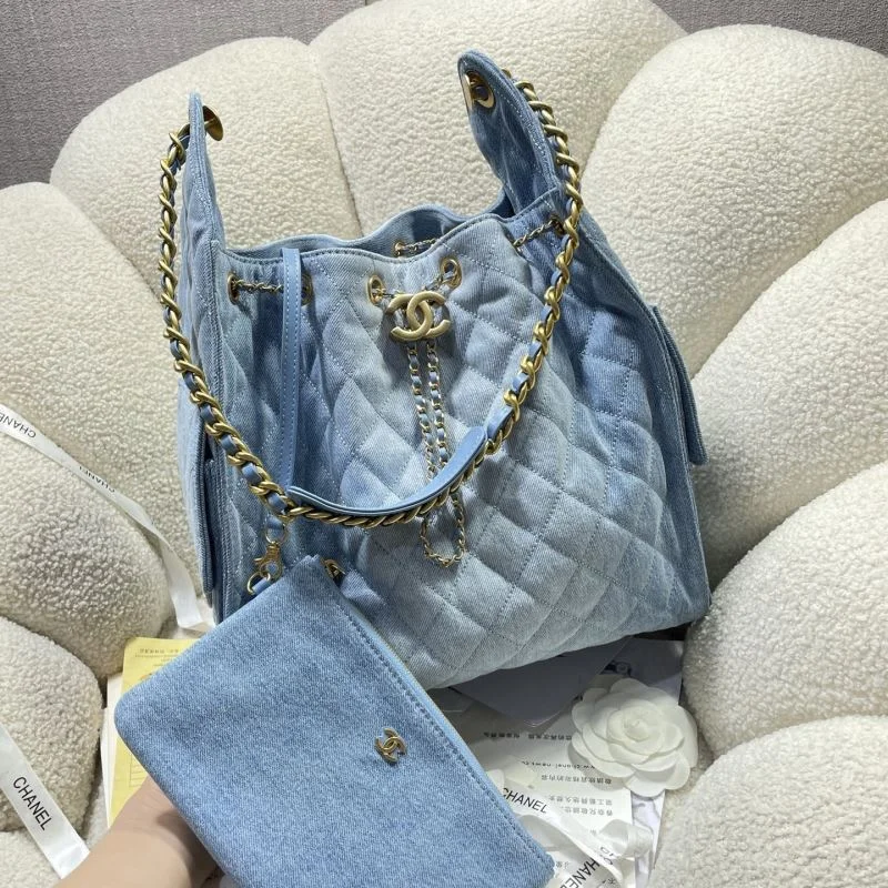 Elegant Chanel Shopping Bags 52578