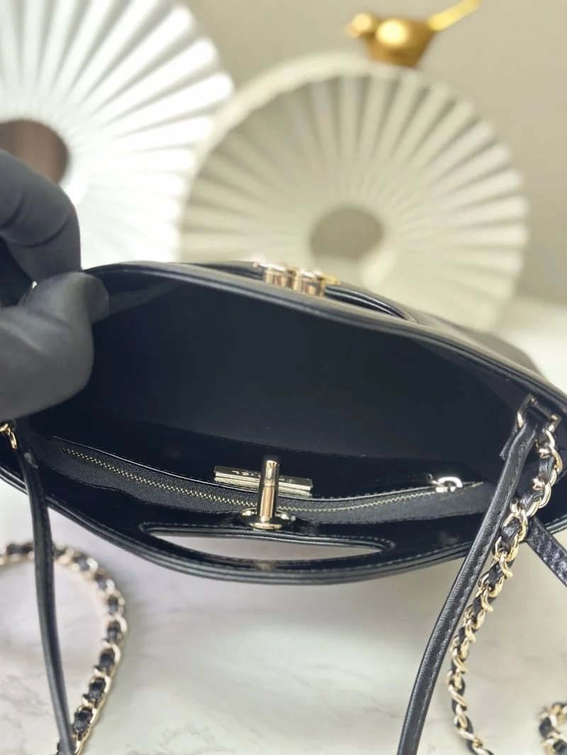 Stylish Chanel Shopping Bags 52586