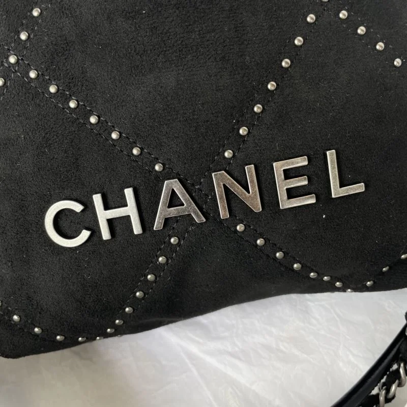 Chanel Shopping Bags Snug 52581