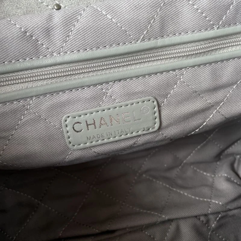 Bright Chanel Shopping Bags 52615