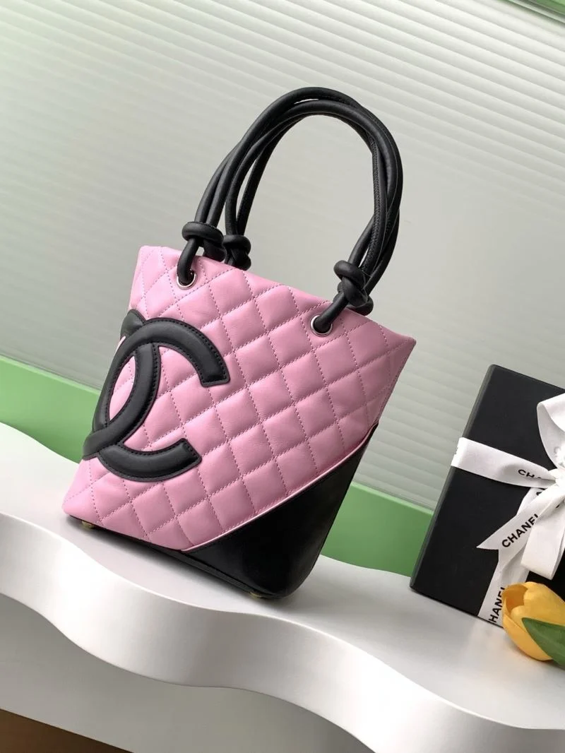 Fashionable Chanel Shopping Bags 52620