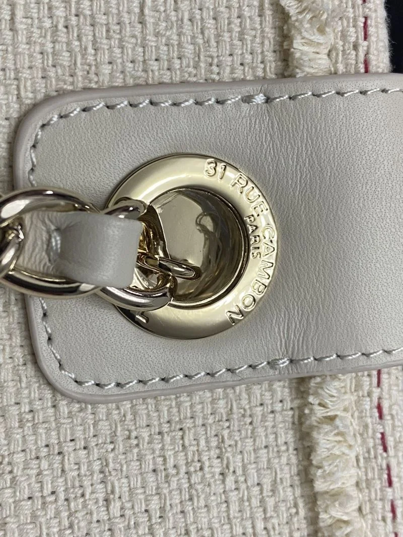 Casual Chanel Shopping Bags 52562