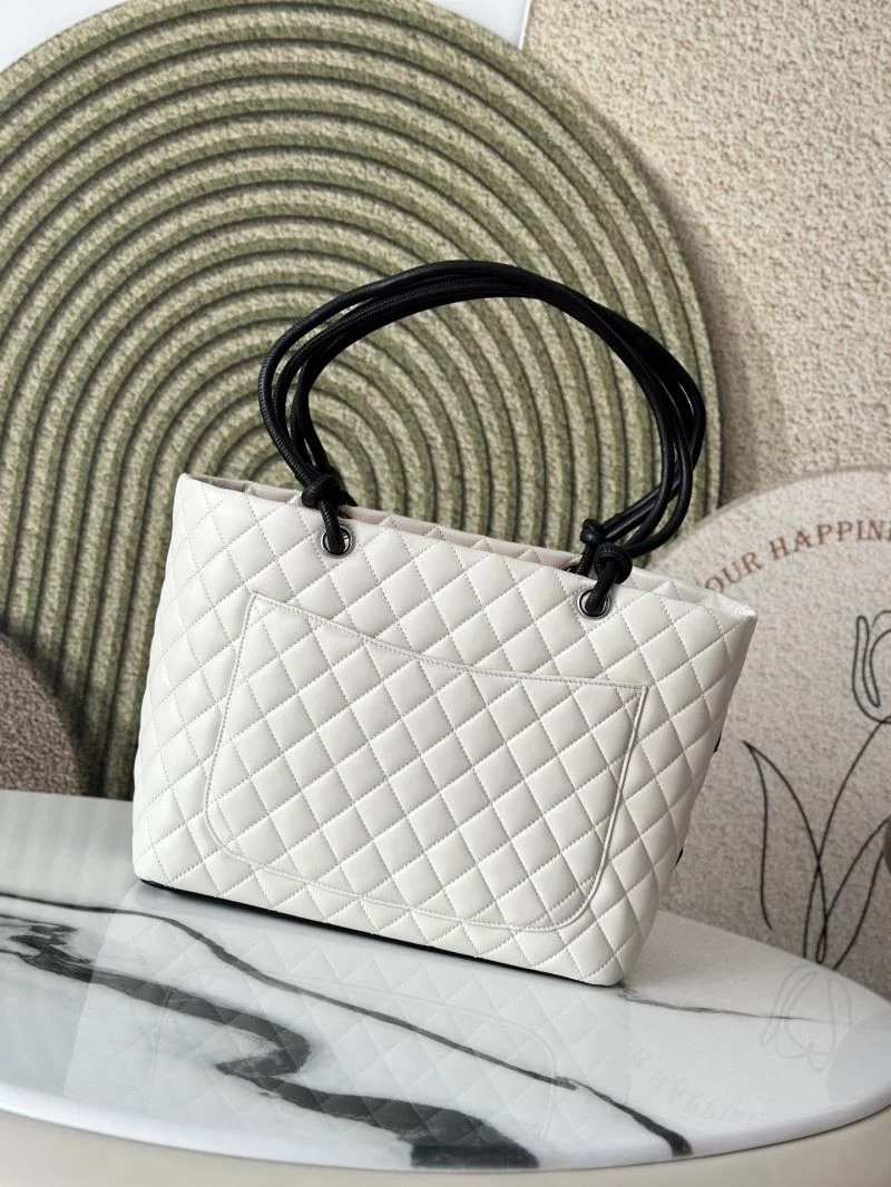 Chanel Shopping Bags Premium 52560