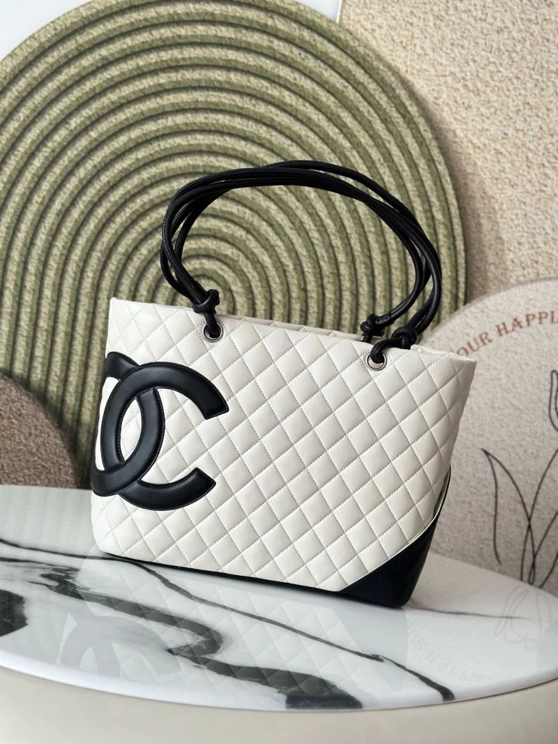 Chanel Shopping Bags Premium 52560