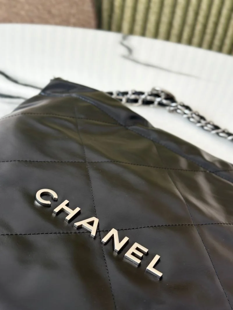 Chanel Shopping Bags ModernLook 52556