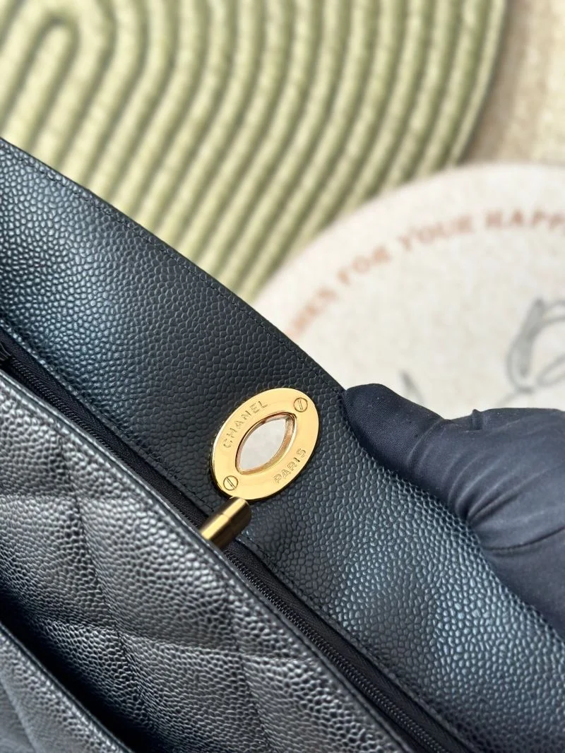 TravelReady Chanel Shopping Bags 52539