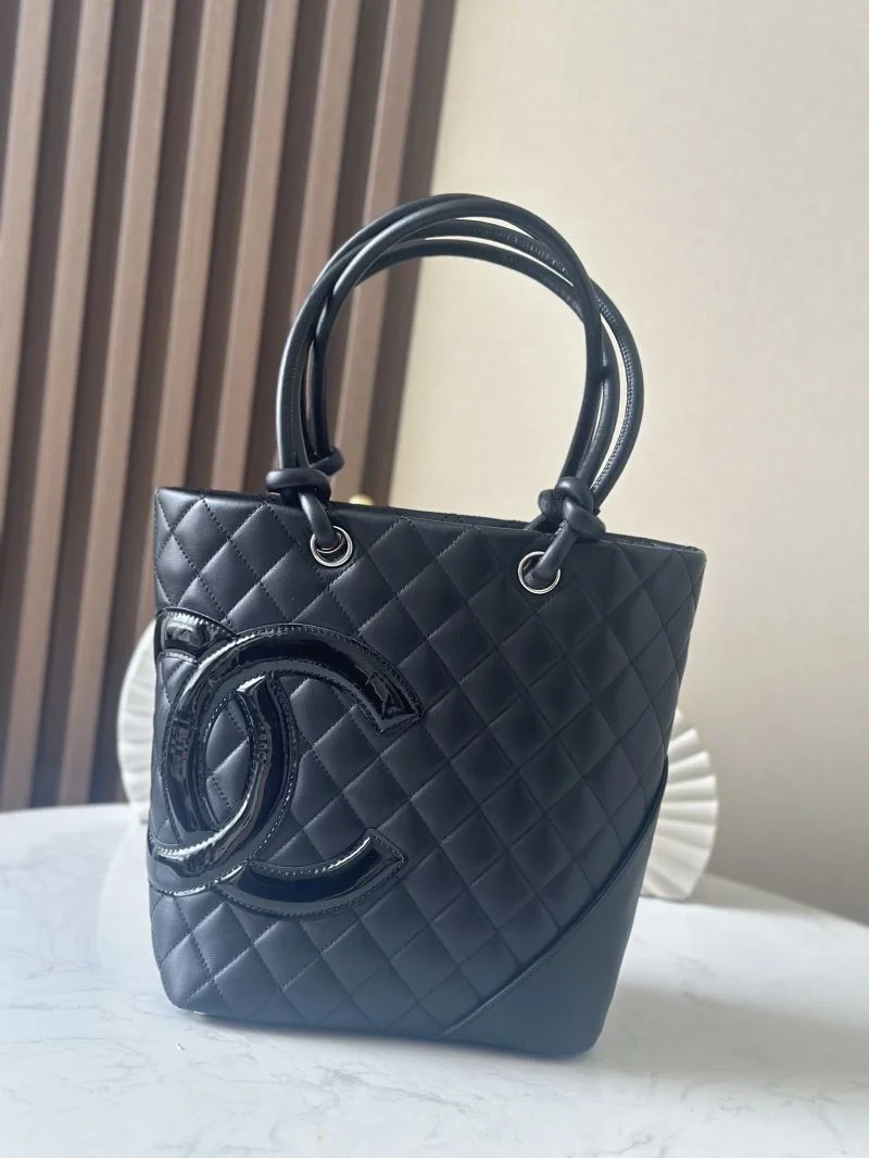 Breathable Chanel Shopping Bags 52535