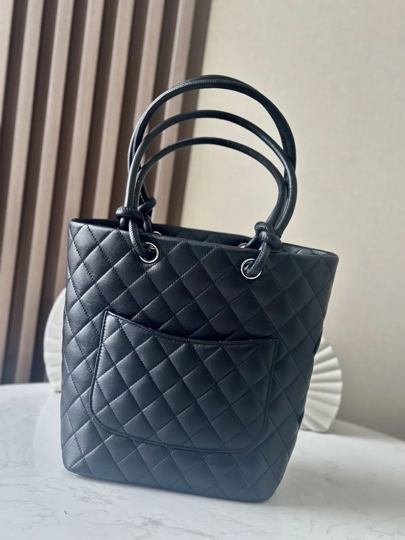 Breathable Chanel Shopping Bags 52535