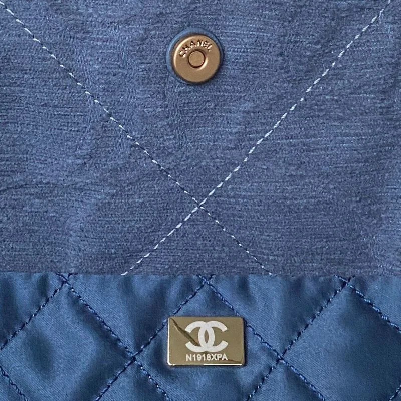 OdorResistant Chanel Shopping Bags 52530