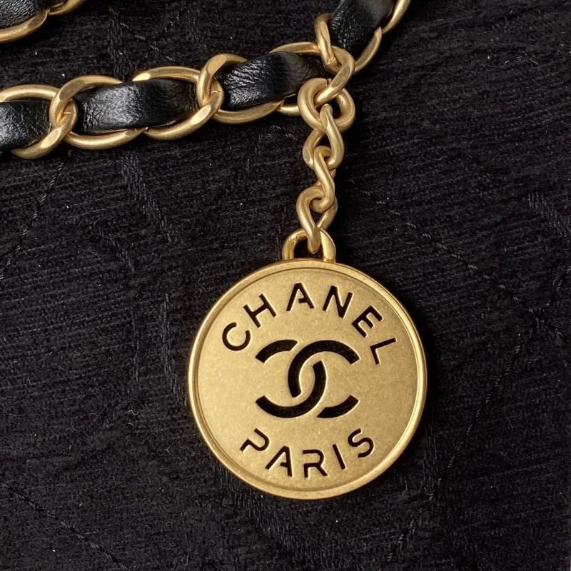 Sleek Chanel Shopping Bags 52531
