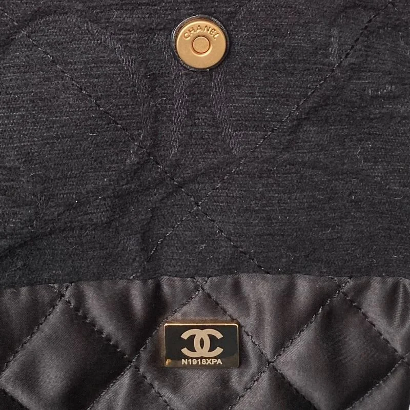 Sleek Chanel Shopping Bags 52531