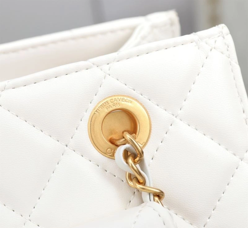Chanel Shopping Bags ModernLook 86339