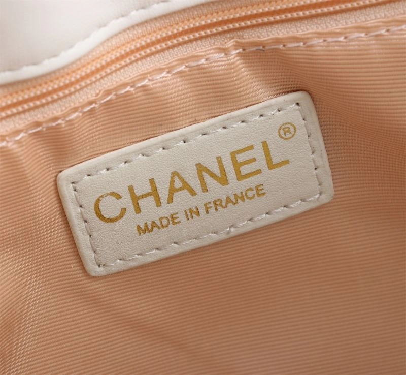 SunProtective Chanel Shopping Bags 86299