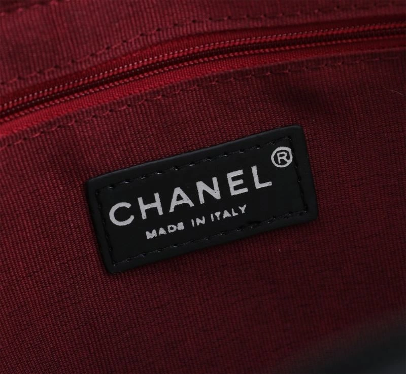 Versatile Chanel Shopping Bags 86295