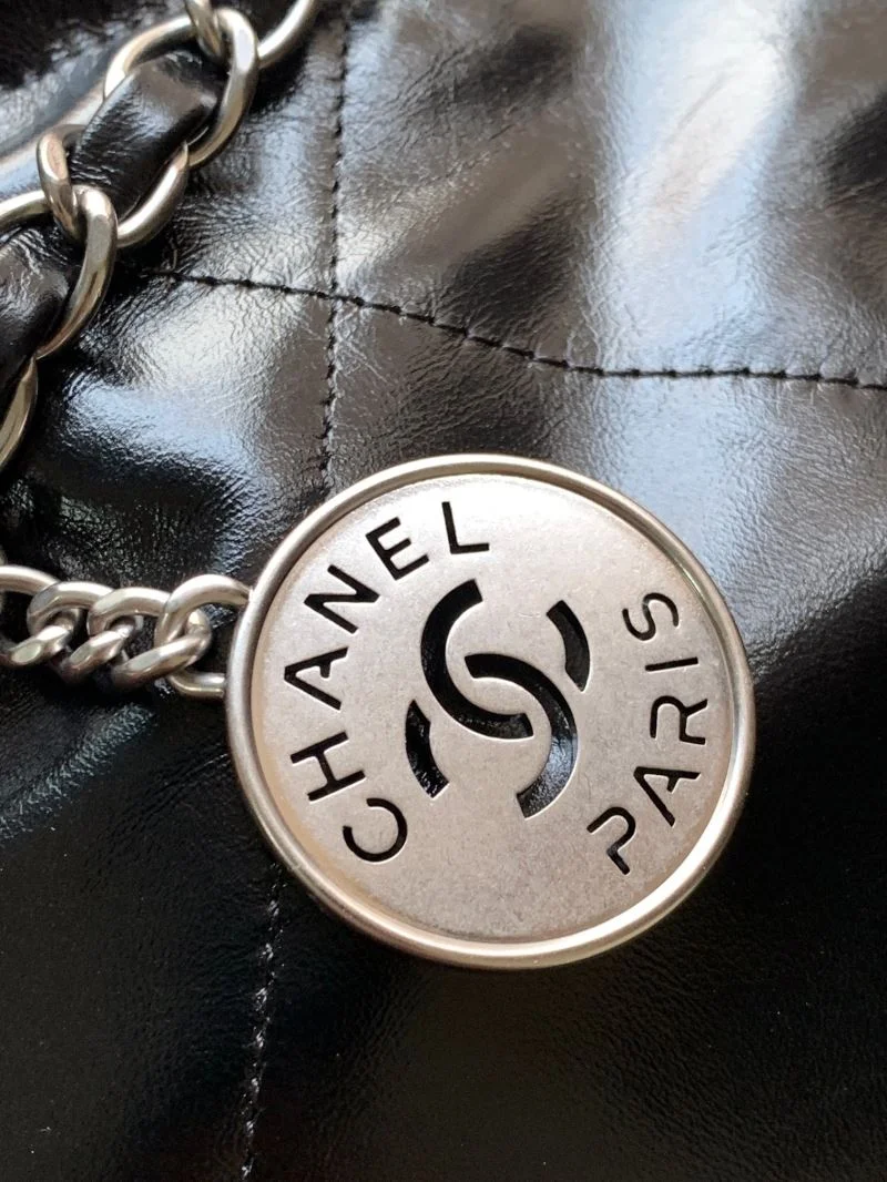 Chanel Shopping Bags Vibrant 54812