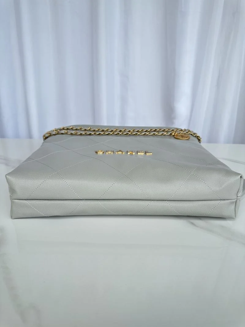 Comfortable Chanel Shopping Bags 54810