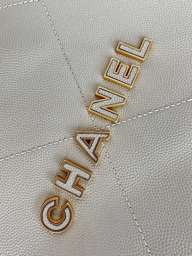 Comfortable Chanel Shopping Bags 54810