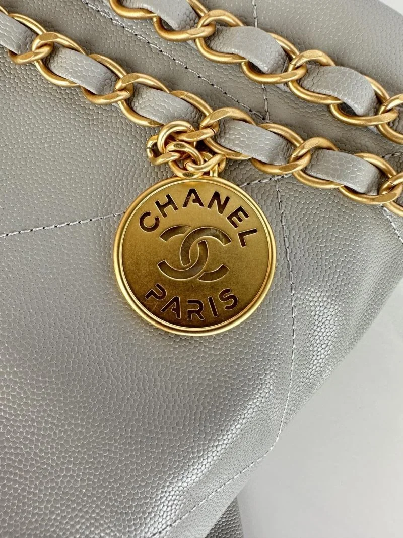 Comfortable Chanel Shopping Bags 54810