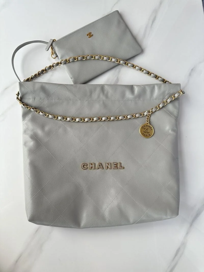 Comfortable Chanel Shopping Bags 54810