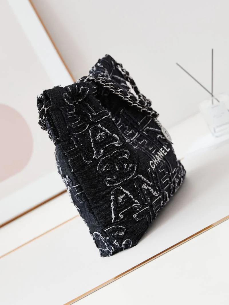 Classic Chanel Shopping Bags 54803