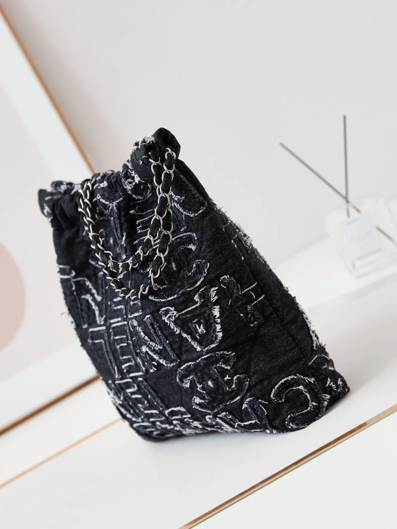 Classic Chanel Shopping Bags 54803