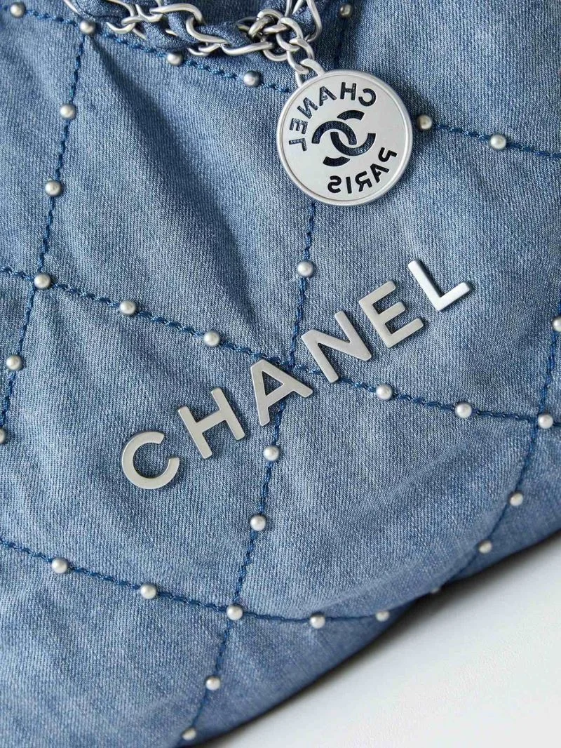 Functional Chanel Shopping Bags 54814