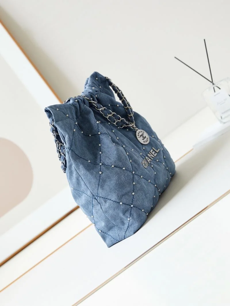 Functional Chanel Shopping Bags 54814