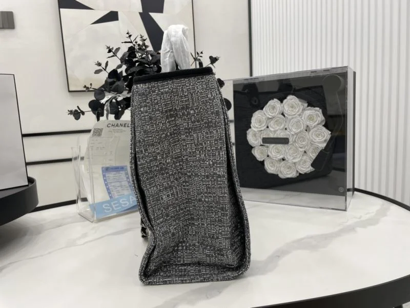 Chanel Shopping Bags FreshLook 54815