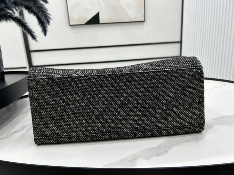Premium Chanel Shopping Bags 54819