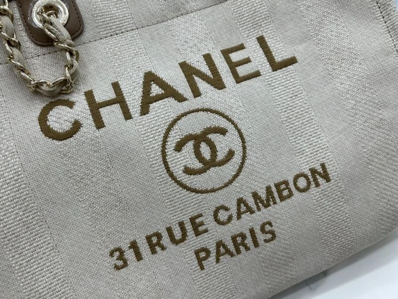 SunProtective Chanel Shopping Bags 54786
