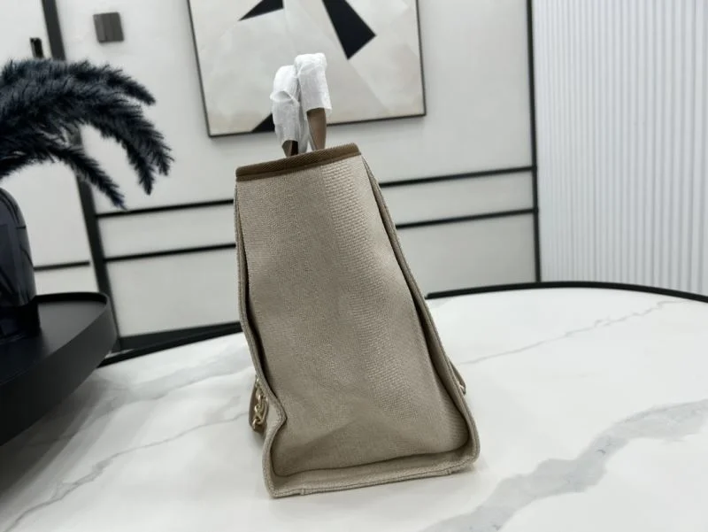 SunProtective Chanel Shopping Bags 54786