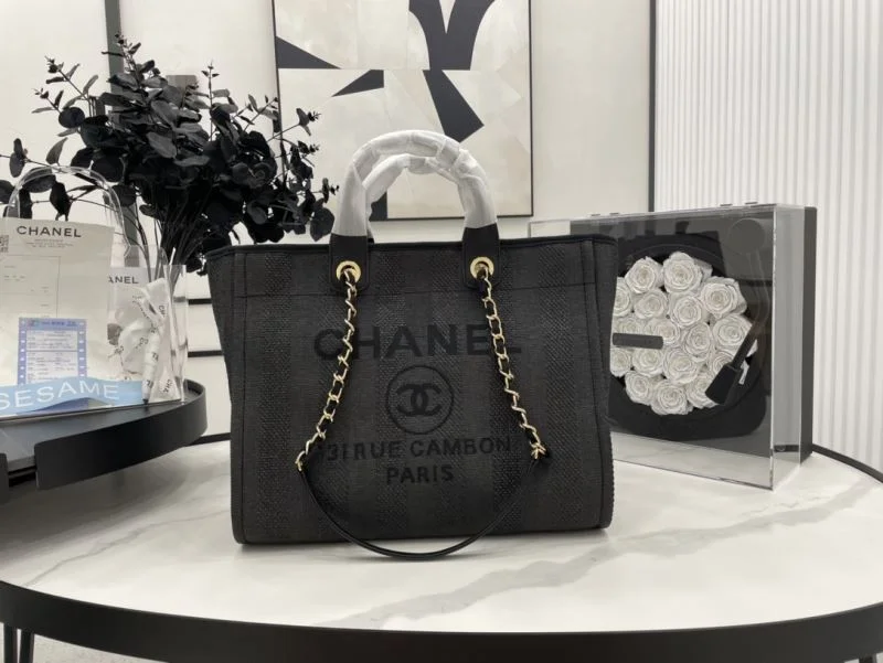 EyeCatching Chanel Shopping Bags 54787