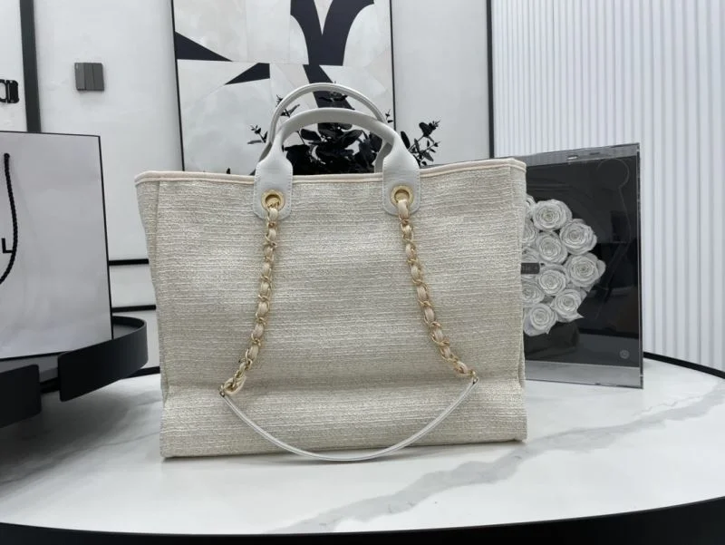 Bright Chanel Shopping Bags 54771