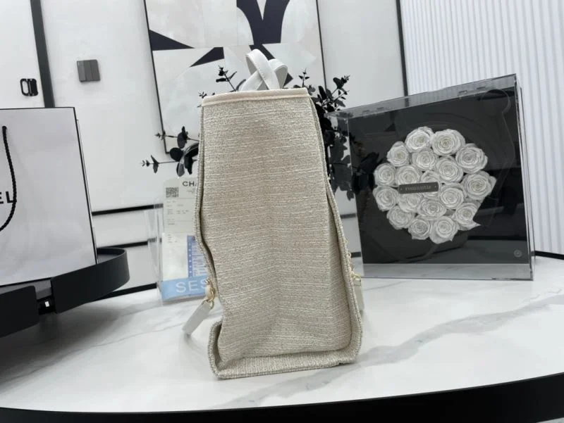 Bright Chanel Shopping Bags 54771