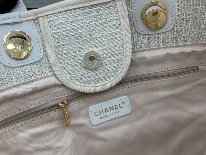 Bright Chanel Shopping Bags 54771
