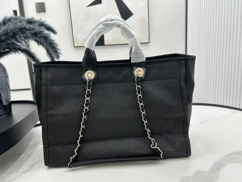 Compact Chanel Shopping Bags 54768